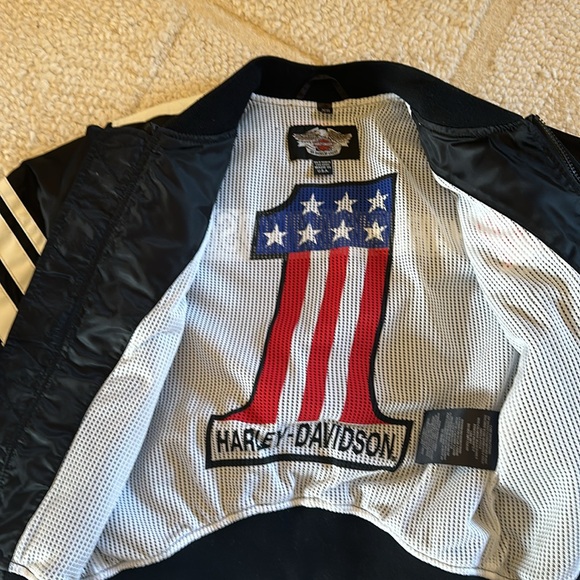 Harley Davidson bomber jacket with white striped detail size extra small - Picture 7 of 7